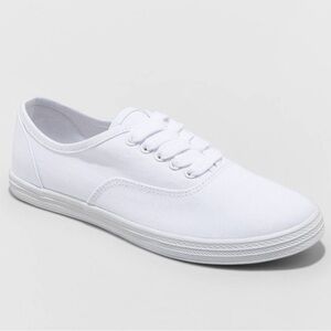 NWOT Universal Thread Lunea Lace-up Sneaker